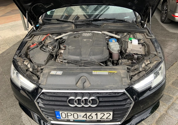 Audi A4 cena 82900 przebieg: 276708, rok produkcji 2016 z Kowal małe 436